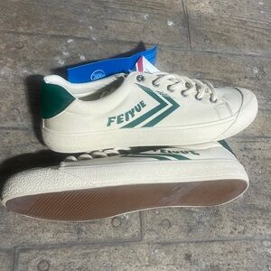 NEW FEIYUE Sneakers! Men’s 11